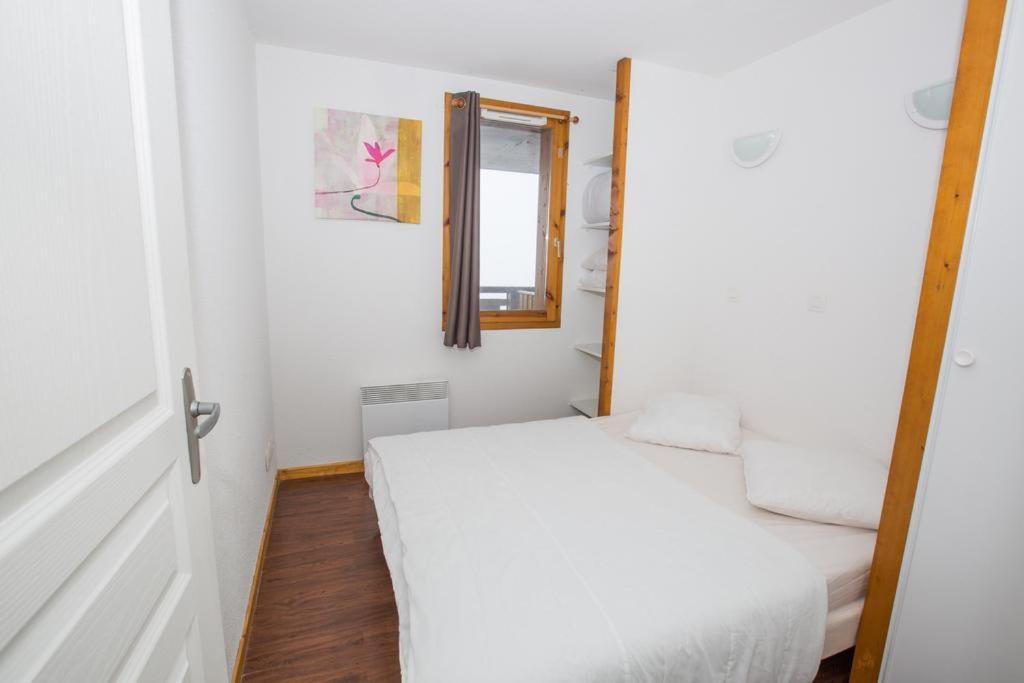 Appartement 4 Personnes Avec Piscine, Wifi, Garage Besse-et-Saint-Anastaise Exterior foto